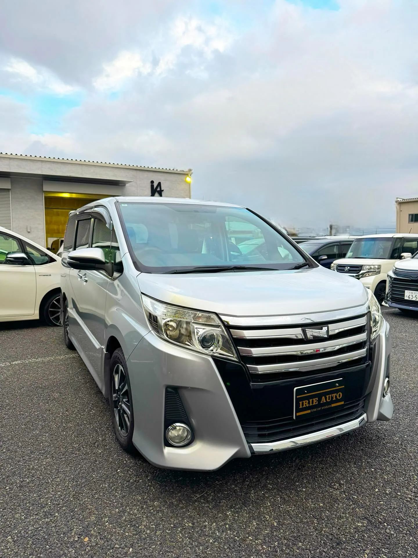 こんばんは🌛IRIE AUTOです🚗³₃